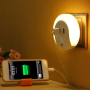 Inteligenta lampka nocna LED z czujnikiem ruchu - ciepła biel