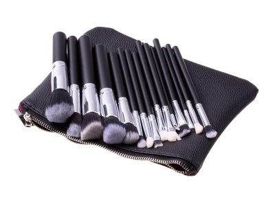Makeup brush with bag (black) (TR)
