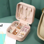 Single-layer simple jewelry box, earrings 10*10*5cm - pink